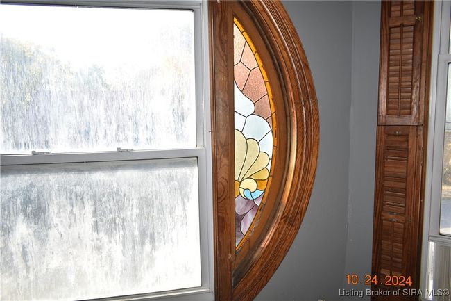 326 N Sycamore St, Home with 4 bedrooms, 2 bathrooms and null parking in Campbellsburg IN | Image 27