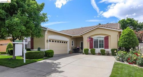 485 Coronation Dr, Brentwood, CA, 94513-6927 | Card Image