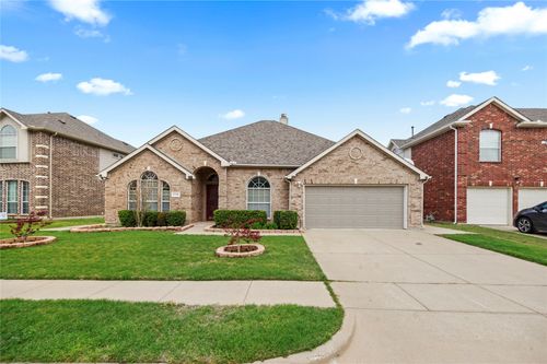 2716 Potter Ct, Grand Prairie, TX, 75052-0739 | Card Image