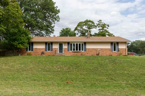 56106 Wynnewood Dr, Osceola, IN, 46561-9528 | Card Image