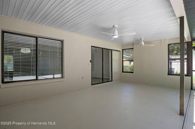 2152 Danforth Rd, House other with 3 bedrooms, 2 bathrooms and null parking in SPRING HILL FL | Image 40