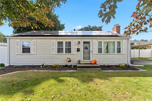 517 Buttonwoods Avenue, Warwick, RI, 02886 | Card Image