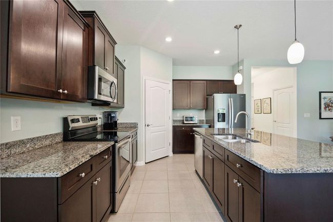 13804 Woodbridge Ter, House other with 3 bedrooms, 2 bathrooms and null parking in LAKEWOOD RANCH FL | Image 14