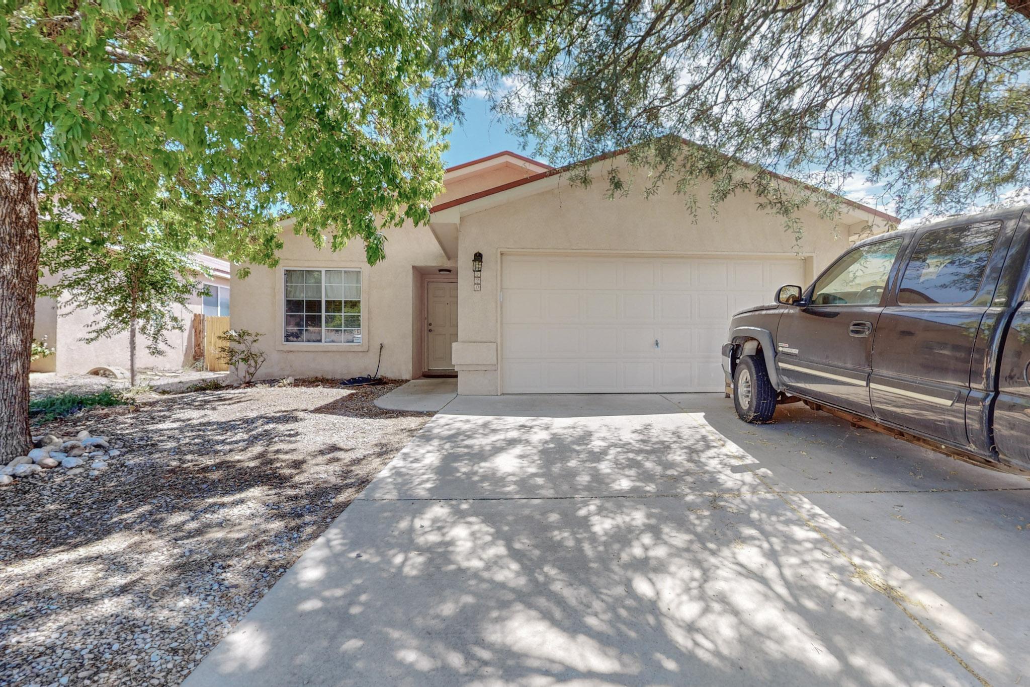 Dean Dr, Albuquerque, NM 87121