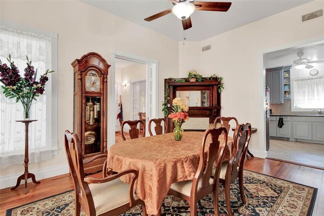 909 W Gandy, House other with 4 bedrooms, 3 bathrooms and null parking in Denison TX | Image 12