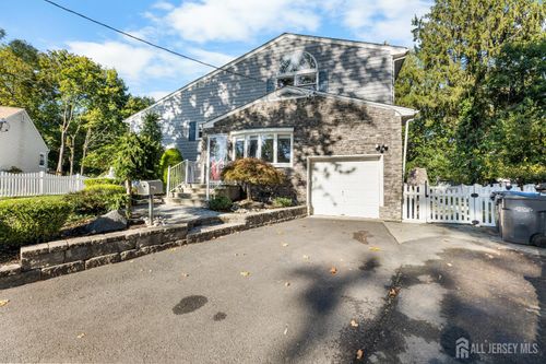 16 Turner Ct, Metuchen, NJ, 08840-1006 | Card Image