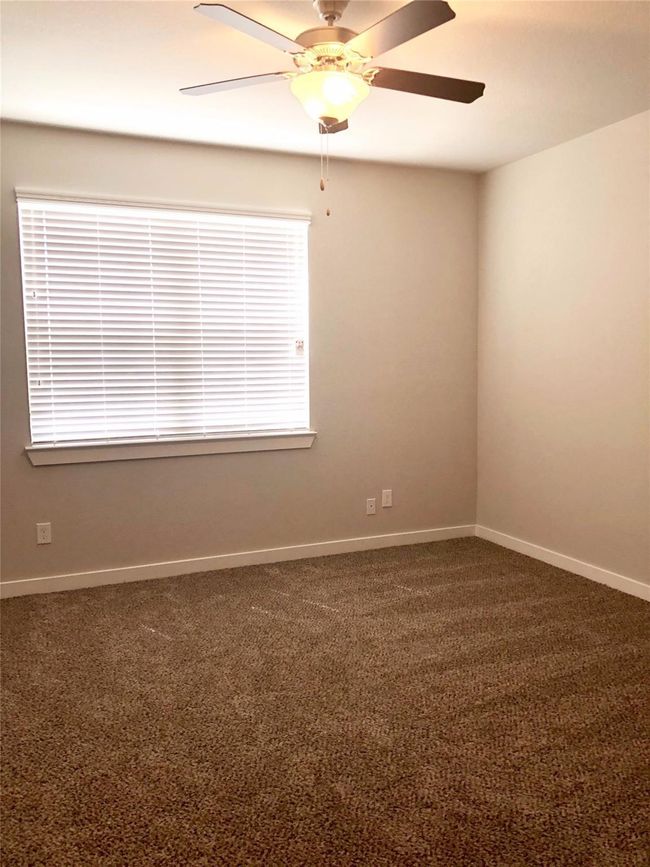 2 - 1003 W Sierra Vista Ct, Home with 6 bedrooms, 6 bathrooms and 2 parking in Midlothian TX | Image 9