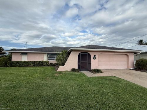 4632 Gulf Ave, NORTH FORT MYERS, FL, 33903-4630 | Card Image