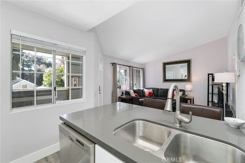 b2-3500 S Greenville St, Santa Ana, CA, 92704-8378 | Card Image