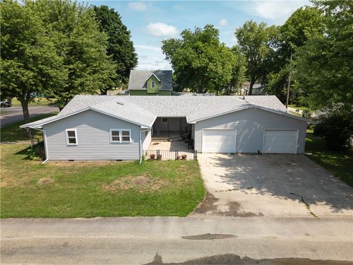 910 Glendale Ave, Tilton, IL, 61833-7946 | Card Image