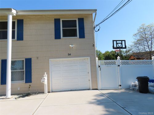 94 Neptune Ave, West Babylon, NY, 11704-5412 | Card Image