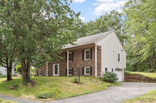 18 Heather Cir, Jefferson, MA, 01522-1419 | Card Image