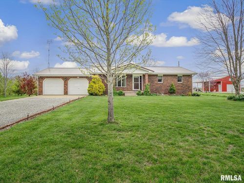 582 S 3rd St, Du Bois, IL, 62831 | Card Image