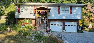 1717 S Twp Rd 1153 Road, House other with 3 bedrooms, 2 bathrooms and null parking in Ashland OH | Image 2