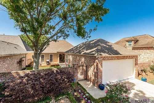 40103 Eagles Nest Rd, Gonzales, LA, 70737-8535 | Card Image