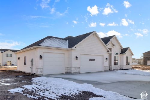 626 S 125 E, Hyde Park, UT, 84318 | Card Image