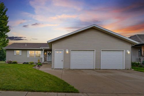 1414 Robertson Road, Waverly, IA, 50677 | Card Image