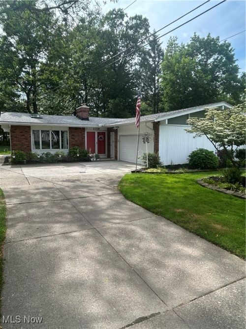 1758 Kenton Circle, Lyndhurst, OH, 44124 | Card Image