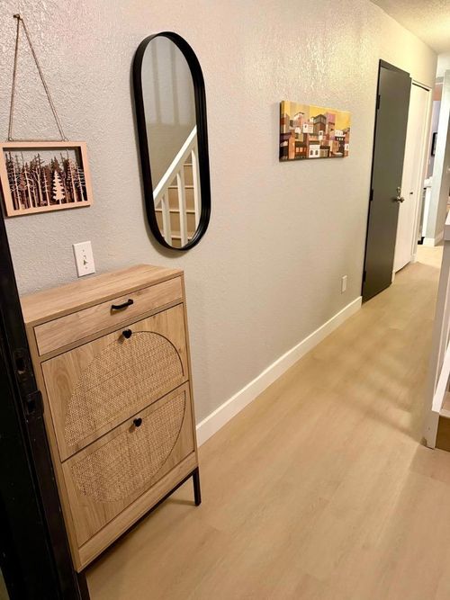 7-421 Sierra Vista Ave, Mountain View, CA, 94043-4401 | Card Image