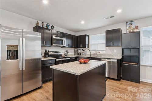 4113 Prusik Ln, Charlotte, NC, 28269-5095 | Card Image