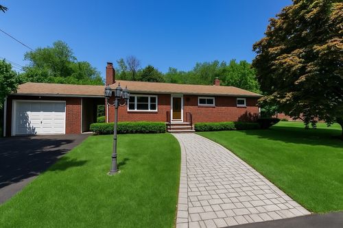 80 Forest St, Saugus, MA, 01906-3137 | Card Image