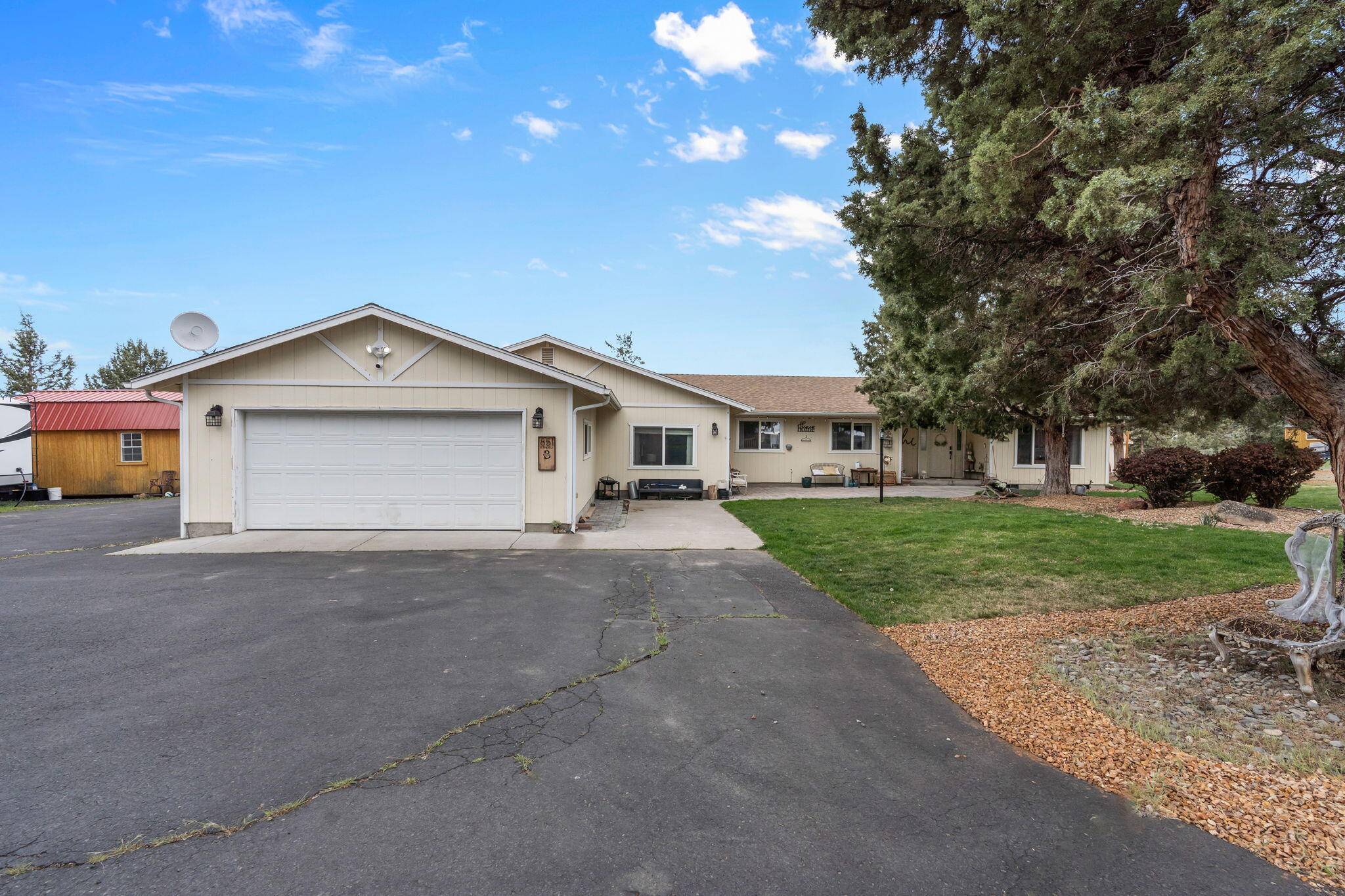 Rancho Ln, Madras, OR 97741