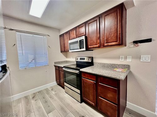 310-5295 Indian River Dr, Las Vegas, NV, 89103-8705 | Card Image
