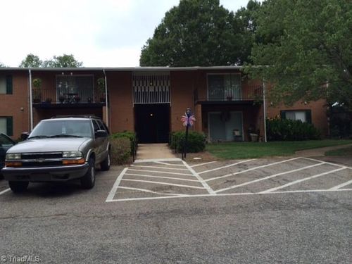 apt-8-1748 S Scales St, Reidsville, NC, 27320-5645 | Card Image