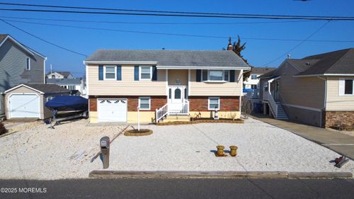 3212 Beachview Drive, Toms River, NJ, 08753 | Card Image