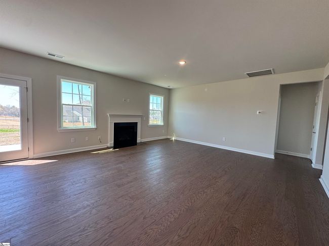 204 Isleview Pl, House other with 3 bedrooms, 3 bathrooms and 3 parking in Greer SC | Image 11