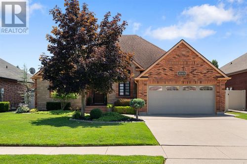 1049 Woodland Cres, Belle River, ON, N0R1A0 | Card Image