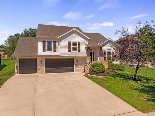 2450 W Elm St, Olathe, KS, 66061-7832 | Card Image
