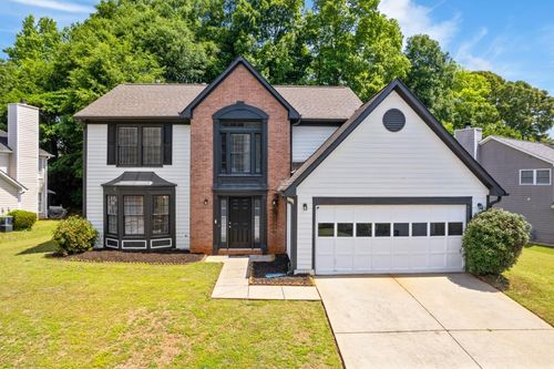 1968 Wedgewood Dr, Stone Mountain, GA, 30088-3939 | Card Image