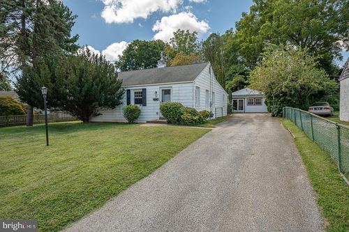 12 Beryl Rd, PAOLI, PA, 19301-1702 | Card Image