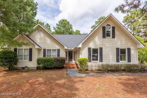 102 Seminole Ct, West End, NC, 27376 | Card Image