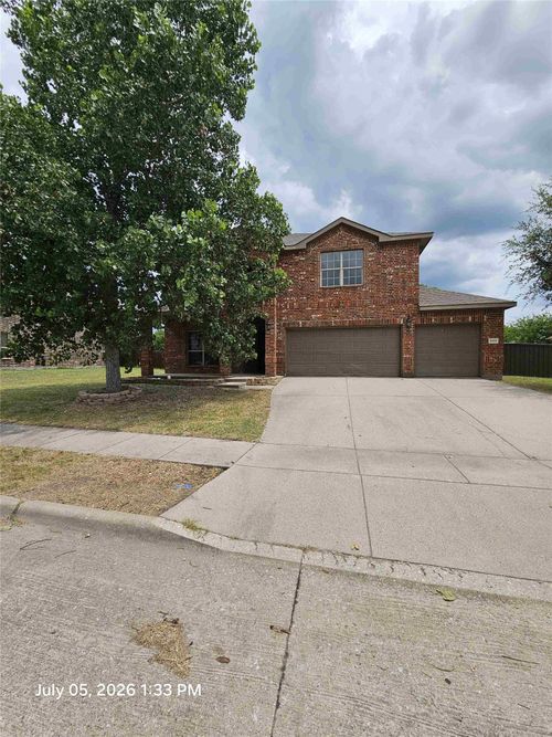 200 Burnett Dr, Lavon, TX, 75166-1736 | Card Image