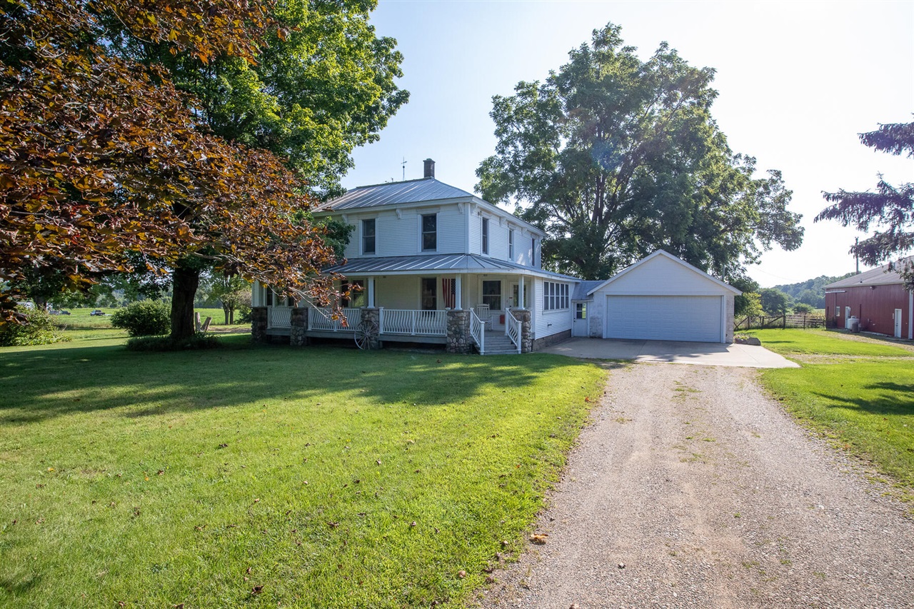 5th St, Caledonia, MI 49316