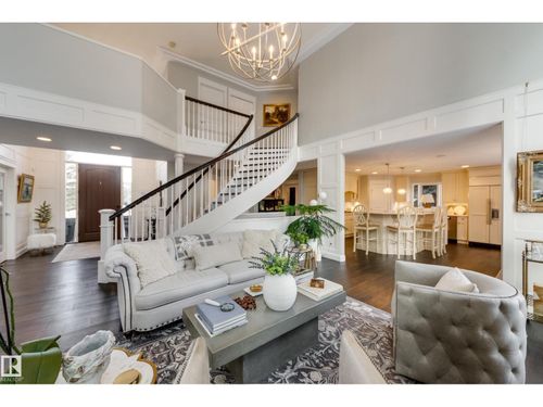 103 Weaver Dr Nw, Edmonton, AB, T6M2J3 | Card Image