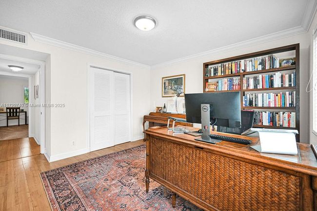 APT-703 - 1501 E Broward Blvd, Condo with 3 bedrooms, 2 bathrooms and null parking in Fort Lauderdale FL | Image 47