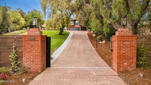 1201 La Granada Dr, Thousand Oaks, CA, 91362-2139 | Card Image