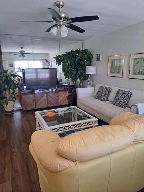 158 Preston D, Boca Raton, FL, 33434-4956 | Card Image