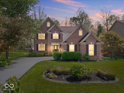 6537 Briarwood Pl, Zionsville, IN, 46077-8541 | Card Image