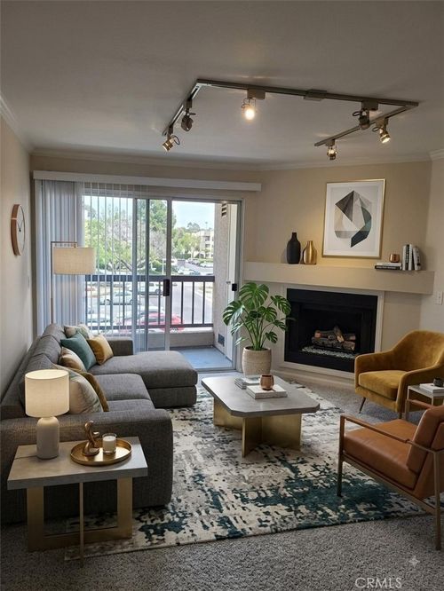 213-5545 Canoga Ave, Woodland Hills, CA, 91364 | Card Image