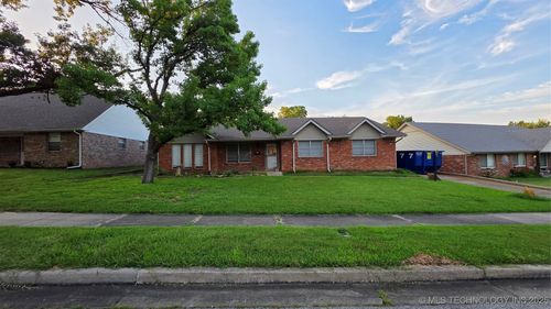 7525 53rd Pl, Tulsa, OK, 74145-7714 | Card Image