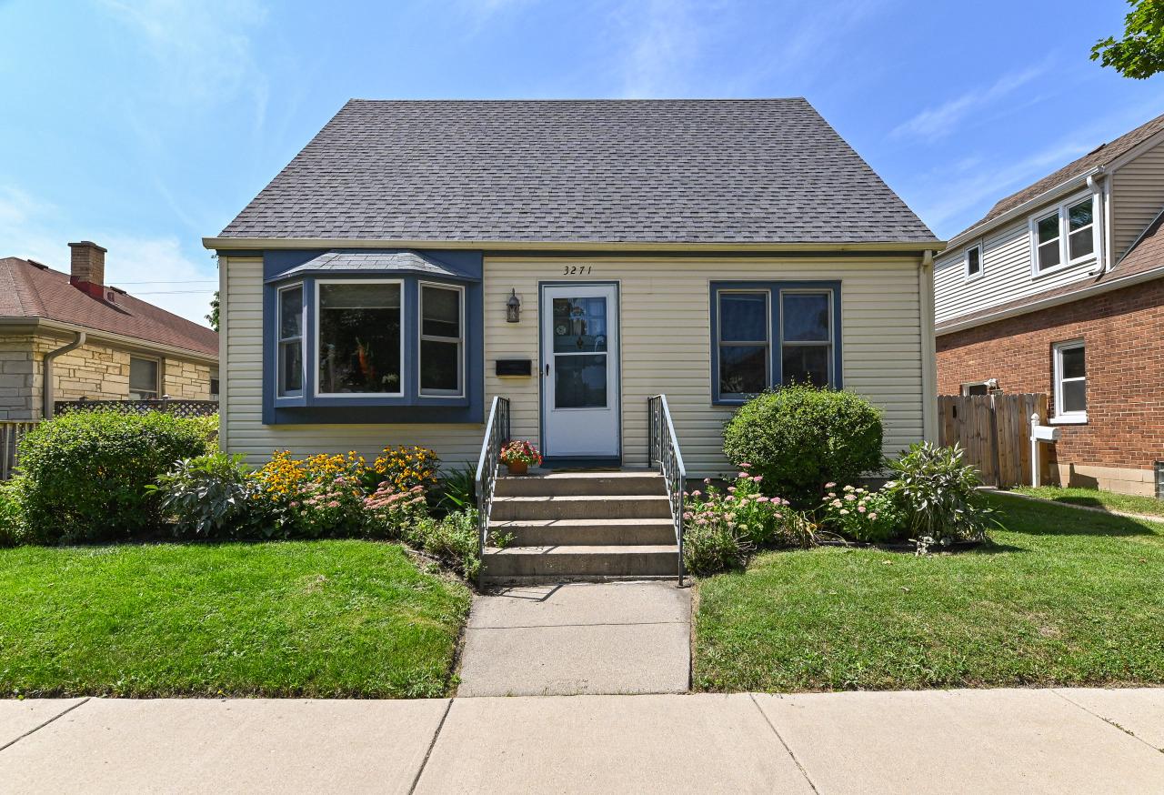 Griffin Ave, Milwaukee, WI 53207