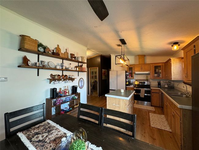 510 W 11 Th St, House other with 3 bedrooms, 2 bathrooms and null parking in Cisco TX | Image 14