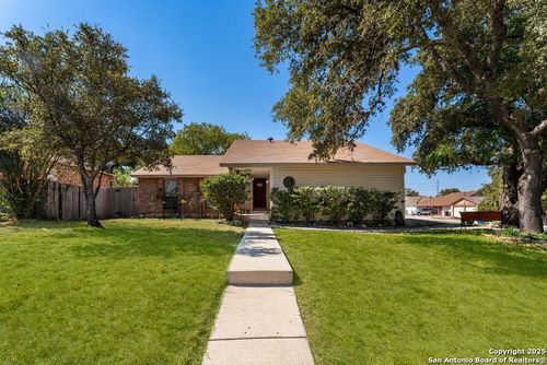 8730 Timber Cloud St, San Antonio, TX, 78251-2518 | Card Image