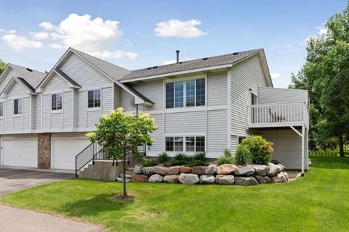 15805 Griffon Path, Apple Valley, MN, 55124-7172 | Card Image