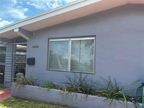 1440 Ne 174th St, North Miami Beach, FL, 33162-1353 | Card Image