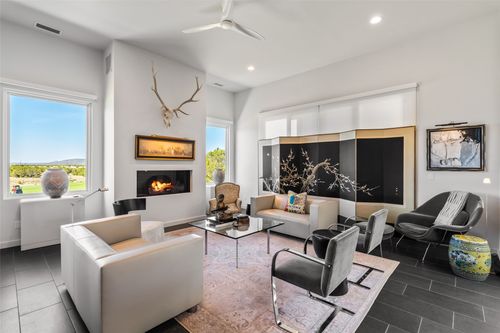 7 Valverde Ln, Santa Fe, NM, 87506-1248 | Card Image